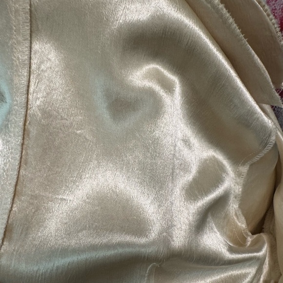 Elegant Cream Long Coat First Lady Jackie and Julian - Picture 7 of 11